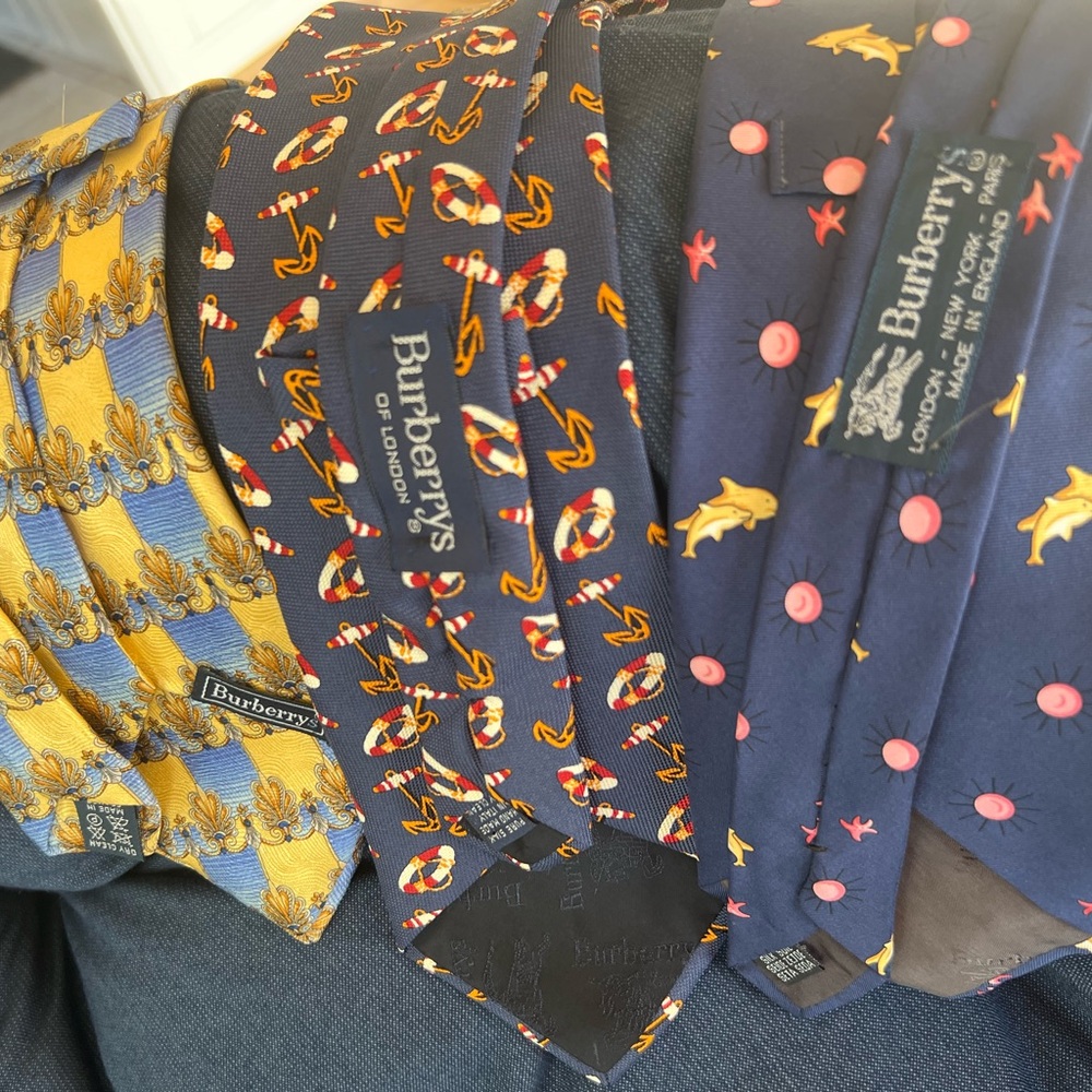 3 Burberry silk tie
